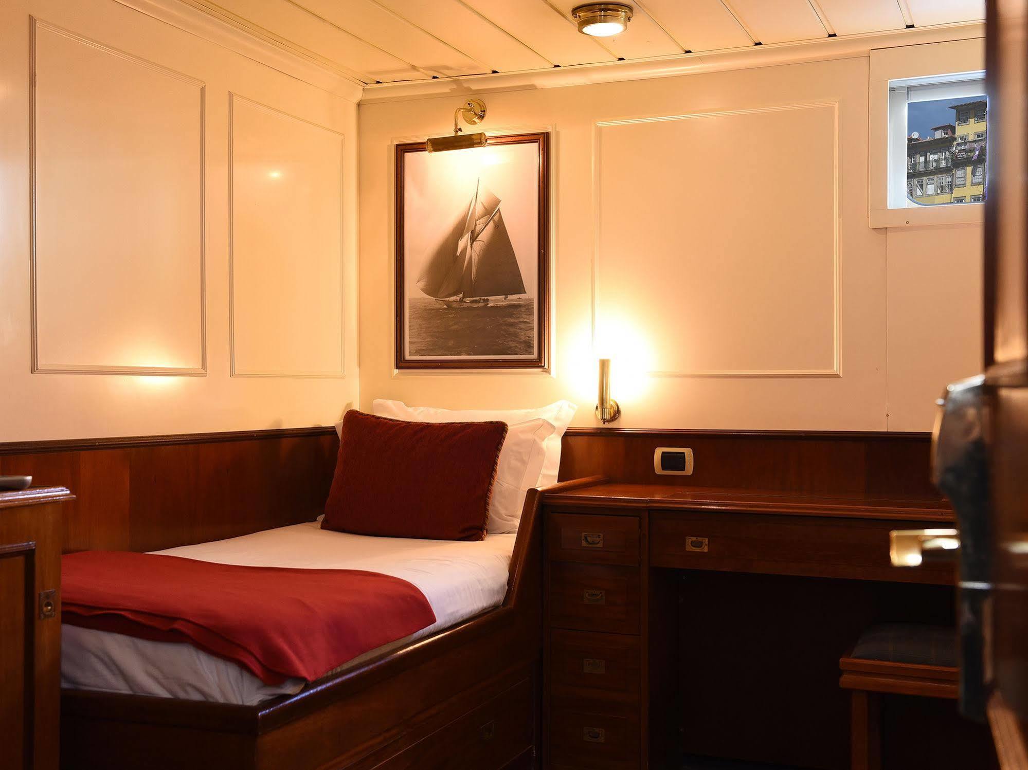Invicta Ribeira Boat Hotel 波尔图 外观 照片